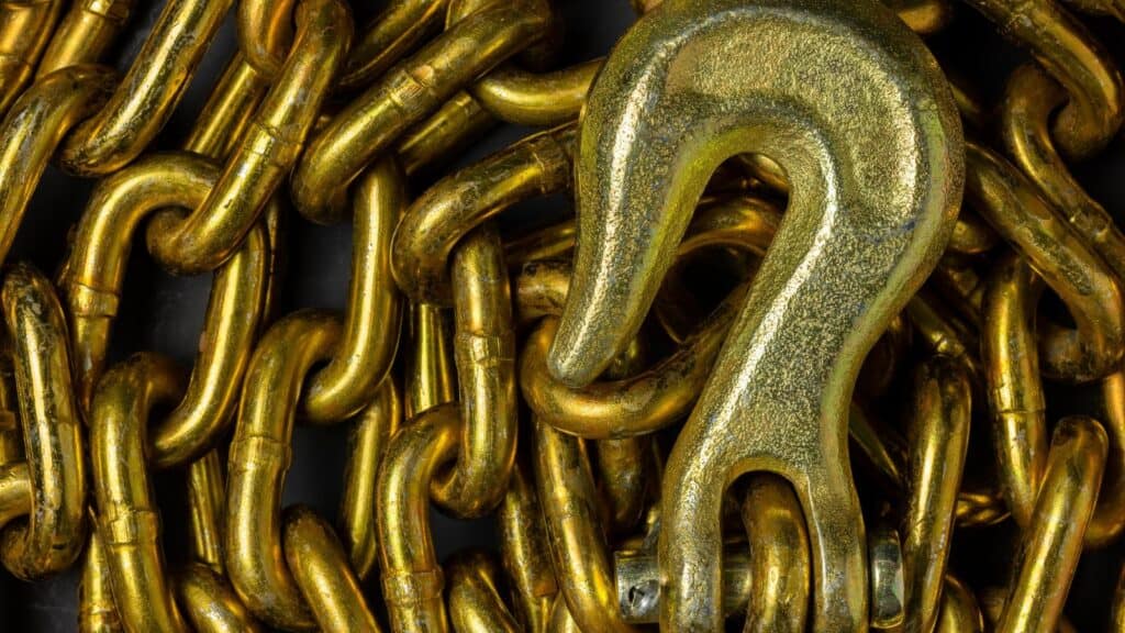 G70 chains with a golden surface finish